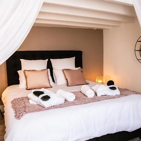 Suite Romantique Avec Jacuzzi - Hypercentre, Place Jean Jaures Montpellier Exterior photo